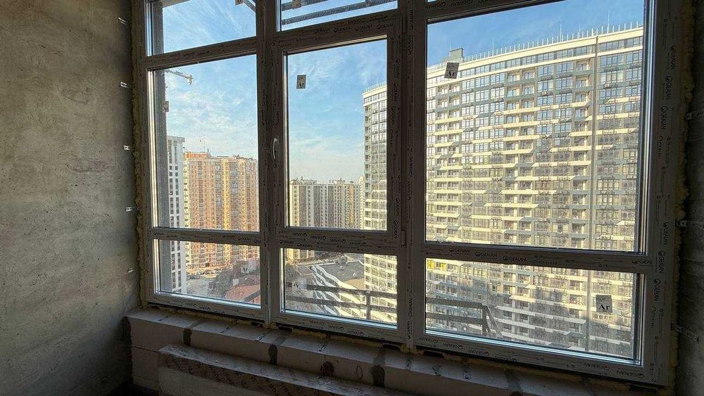 Продам квартиру у моря в ЖК Атмосфера с балконом. Аркадия.