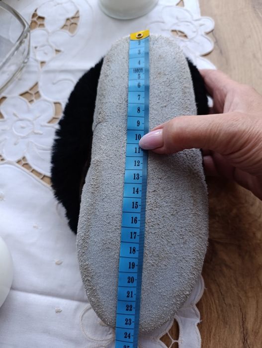 Nowe kapcie góralskie, prawdziwa skóra owcza 36 Handmade