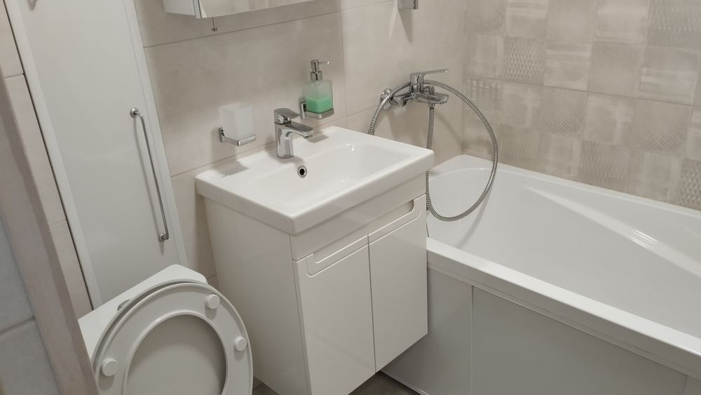 Прибирання квартир, будинків миття Вікон, уборка квартир, домов,офис