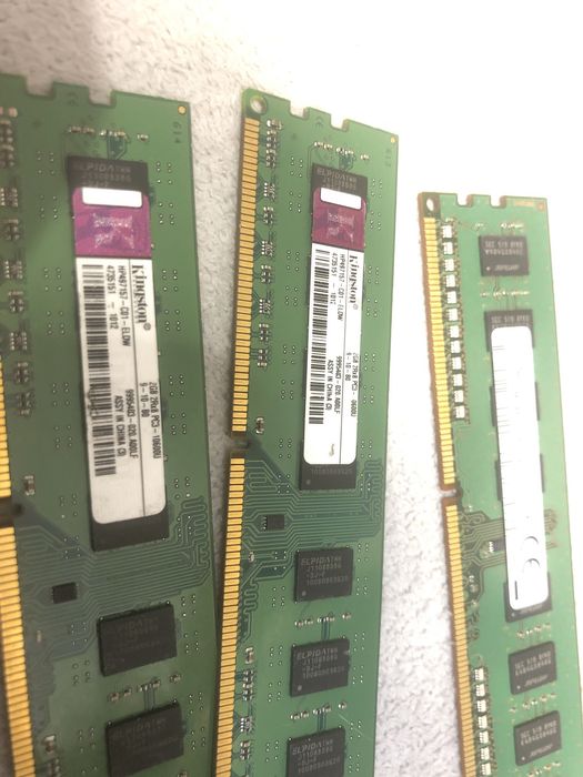 Оперативна пам’ять Hynix 4GB 8GBDDR3 PC3-12800U,10600R