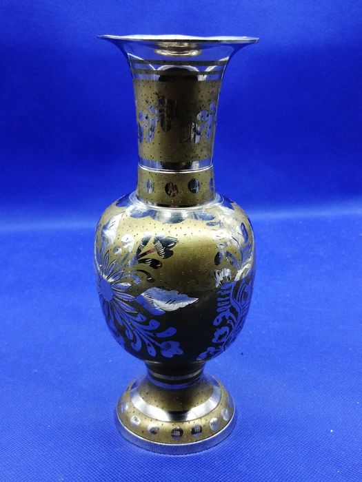 Ваза Индия, инкрустацыя цвет серебра.