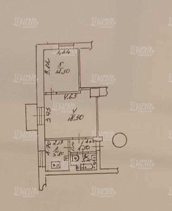 LS-10 2к сталінка, другий поверх, метро Наукова 3 хвилини пішки
