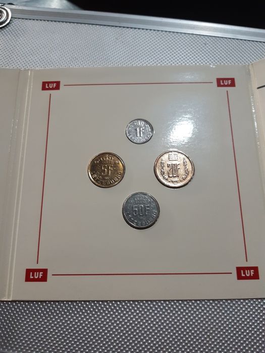 Set pre euro Luxemburgo  c/ 4 moedas unc