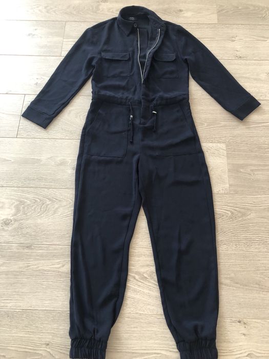 Продам комбинезон в хорошем состоянии