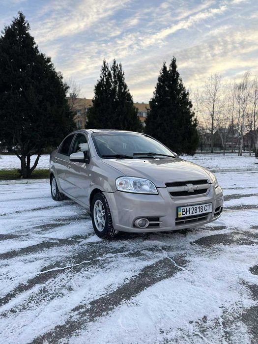 Кондиционер, парктроник, эл.пакет, ПОЛНАЯ КОМПЛЕКТАЦИЯ ! 
Машина в отличном состоянии как технически, так и визуально, с приятным расходом газа. 
Обслуживалась по регламенту, в ДТП и прочих неприятностях не участвовала.
Двигатель шепчет, масло не берет, ходовая после ТО, на титановых дисках с хорошей резиной. Чистый опрятный салон, кондиционер рабочий ! 
Технически обслужена, вложений не требует, всё исправно, возможен любой вид переоформления (газ оформлен).