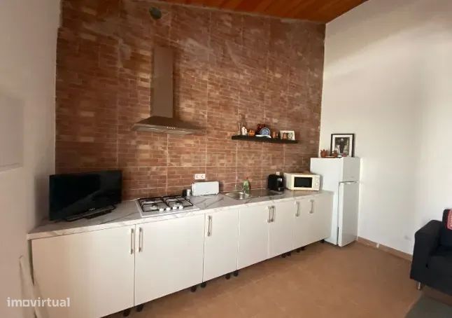 Moradia em Corte Pinto