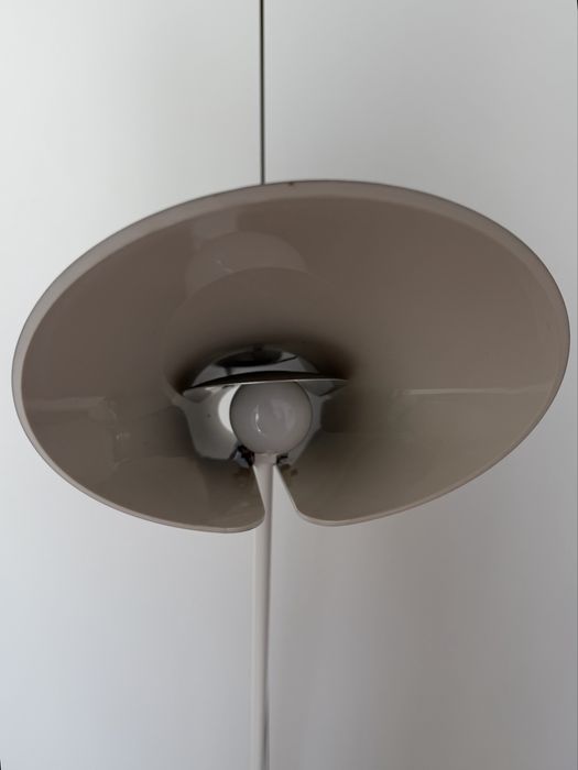 Candeeiro de pé branco VIBIA