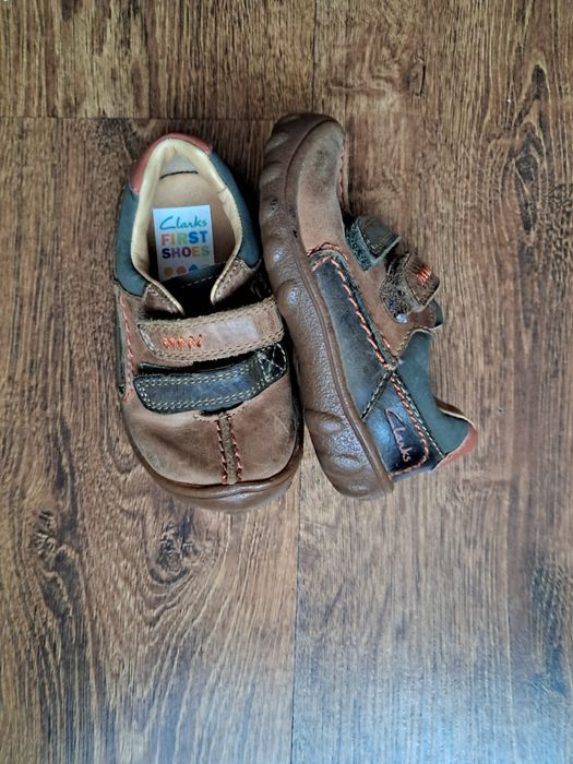 Clarks buciki na rzepy skóra roz 20,5