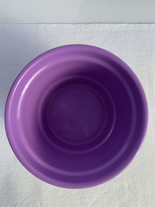 Doniczka fioletowa