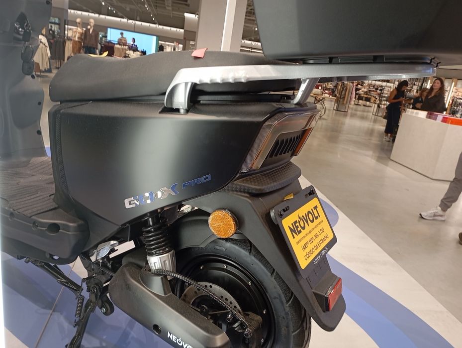 Scooter elétrica Nova Neovolt Go-X pro 2