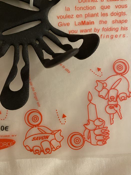 LaMain - uma mão de design por Nicholas Trub