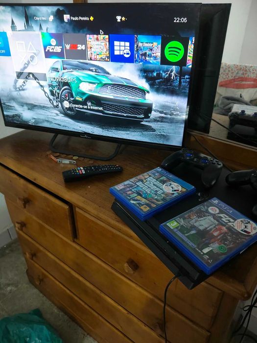 Ps4 pro e dois jogos