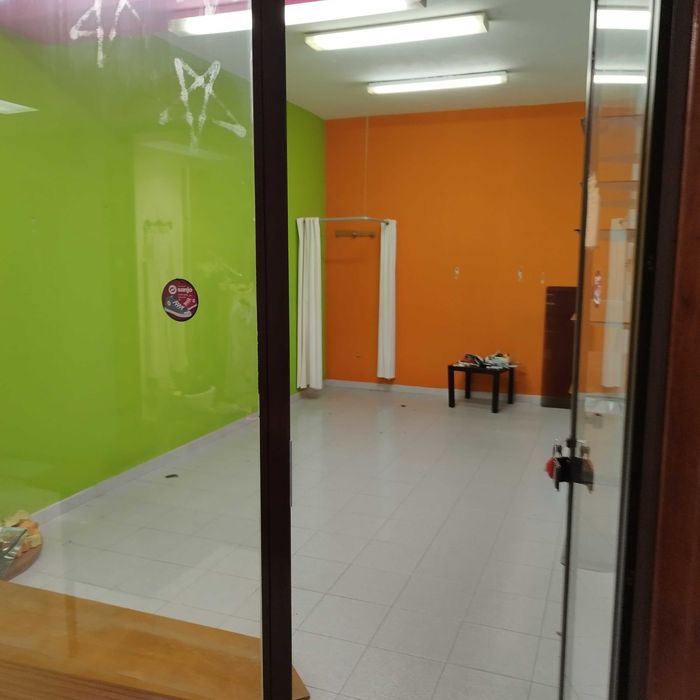 Alugo Loja no Centro Comercial Parque