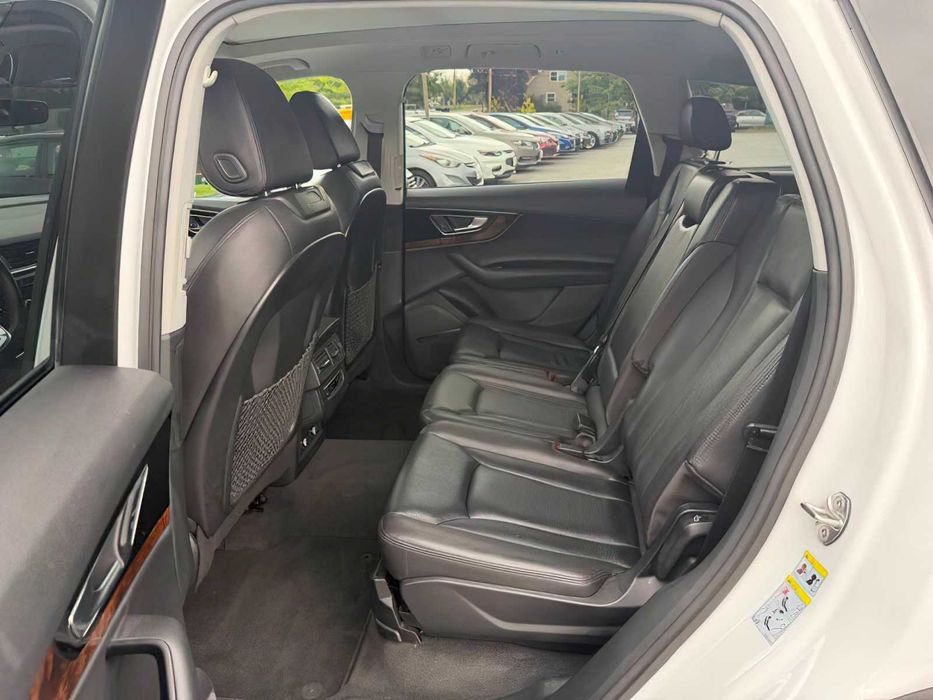 Audi Q7 quattro Premium Plus      2018