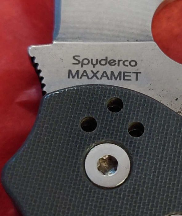Складний ніж Spyderco Para Military 2 Maxamet .