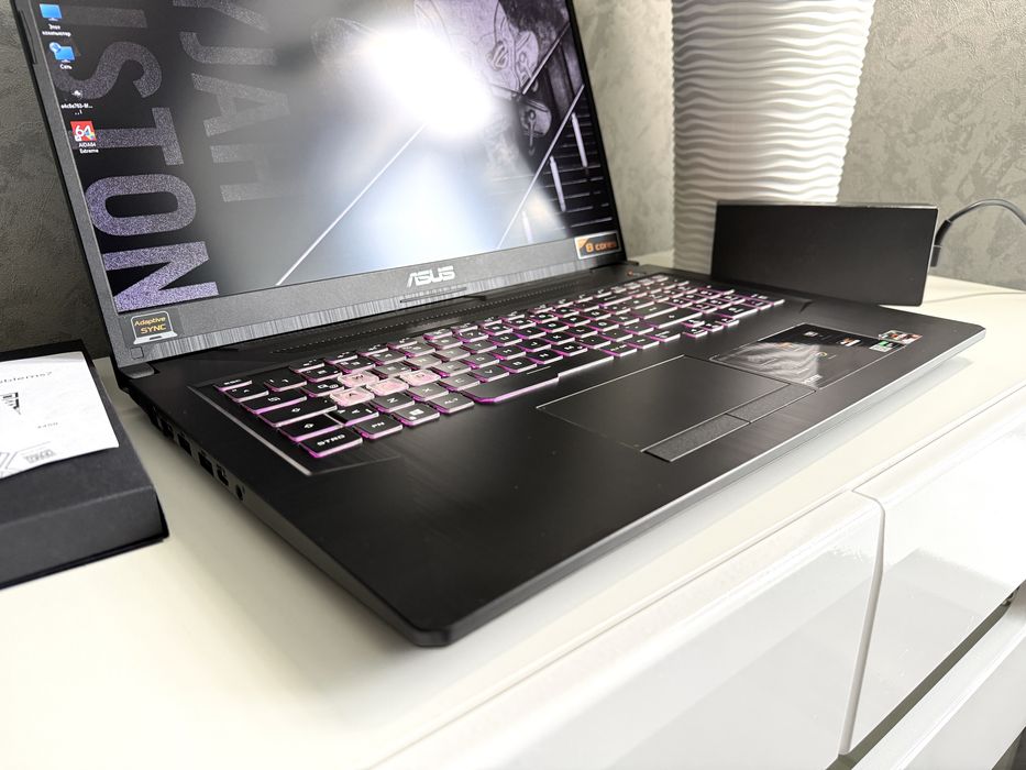 ASUS TUF 17.3 A17 / Ryzen 9 16-core/512GB/16GB/144Hz/Ноутбук