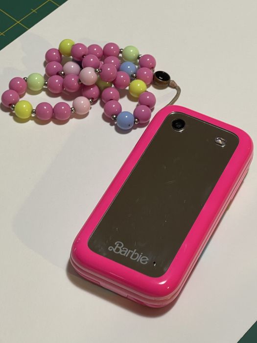 Telemovel Barbie