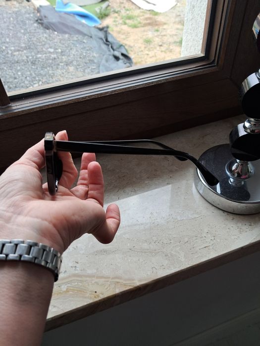 Czarne oksy okulary przeciwsłoneczne jak nowe