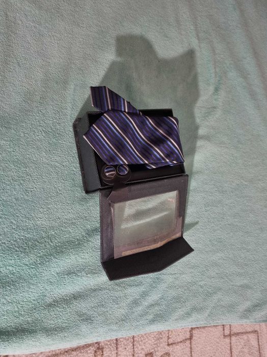 Gravata em bom estado ver fotos