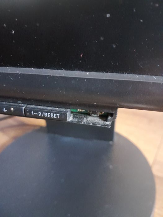 Monitor NEC MultiSync LCD 195VXM, klawiatura i mysz Logitech