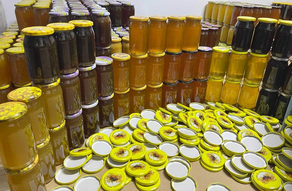 Miod miód w słoikach hurt pasieka pszczoły ule