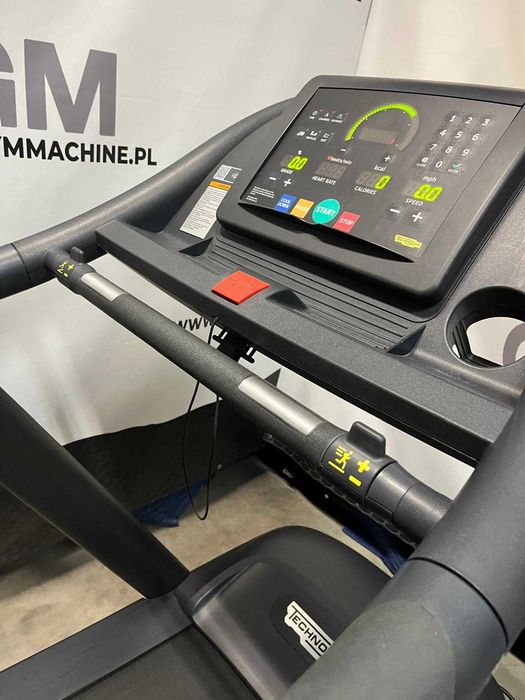Bieżnia Technogym jog 700 Led Black z joystickami Gwarancja!!