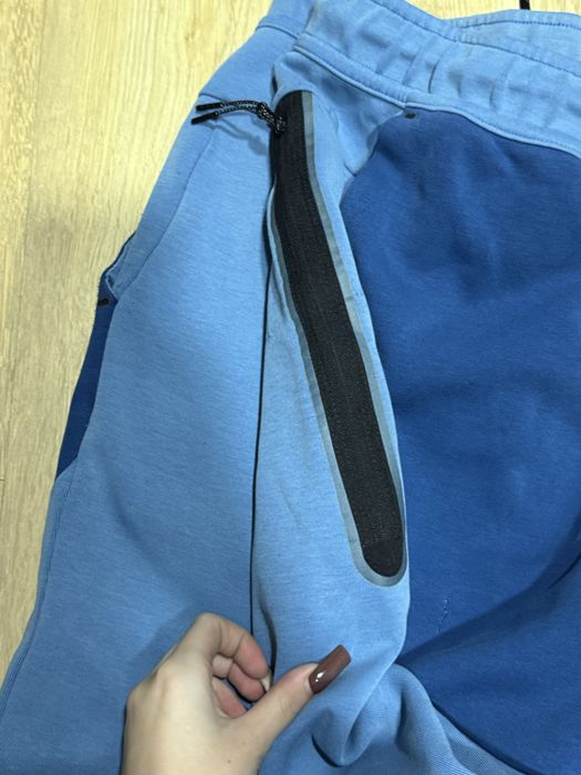 Nike  Tech Fleece