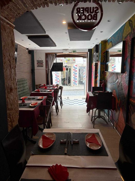 Restaurante com bar no bairro Alto