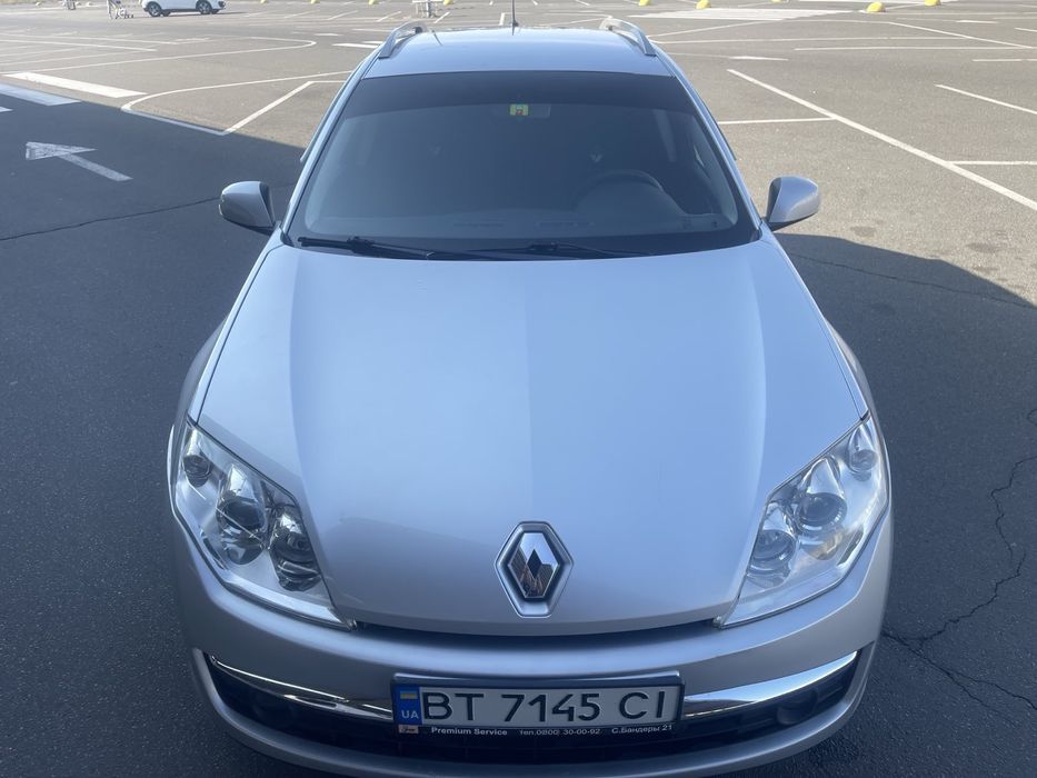 Рено Лагуна 3модель 2010р універсал пригнана з Європи