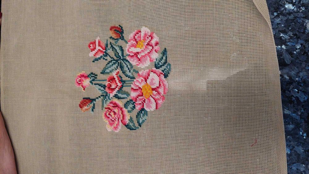 Telas com bordado à mão64575419549955122