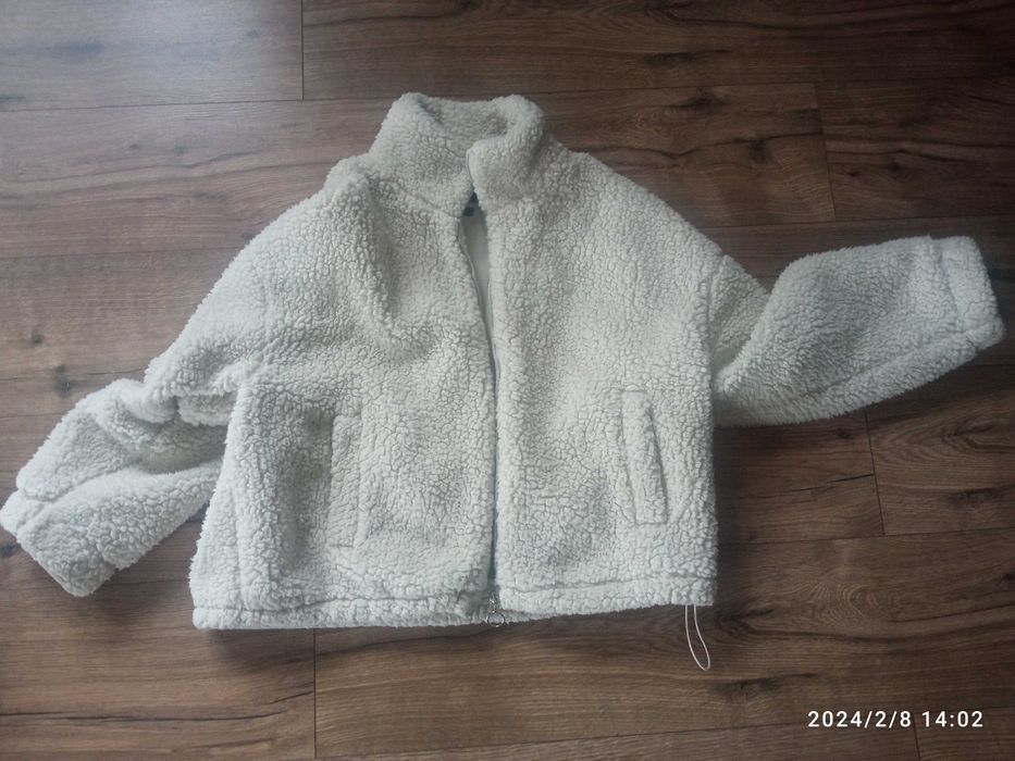 Kurtka rozm. 40 krótka miś