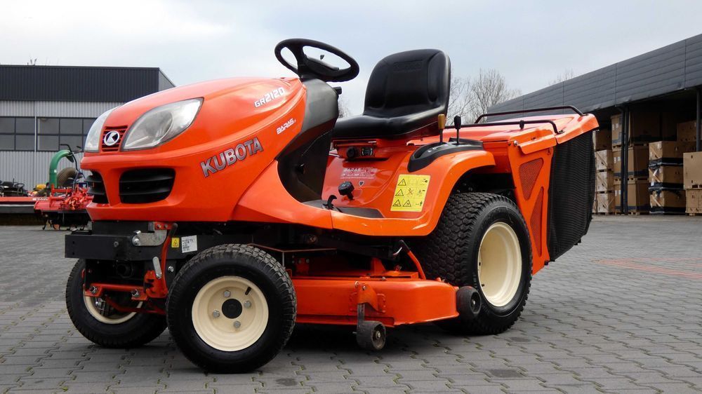 Traktorek kosiarka KUBOTA GR2120 4x4 Wspomaganie (121201.5) - Baras