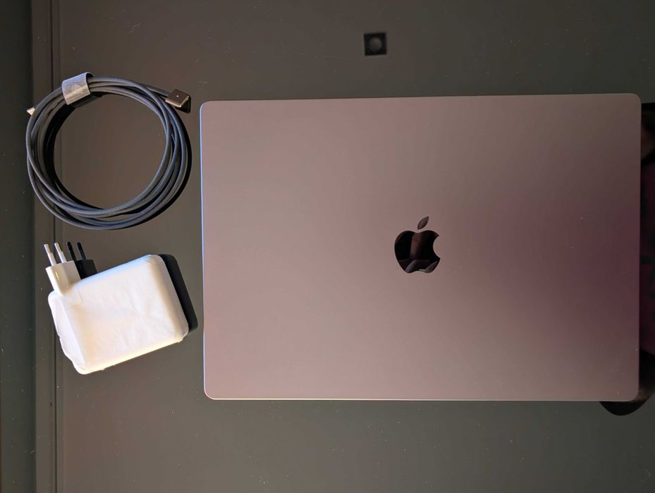 MacBook Pro 16 | M4 24GB Ram | Bateria a 100% | c/ garantia