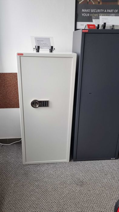 Szafa S1 na broń - DENALI 6 zamek elektroniczny.  WYPRZEDAŻ MAGAZYNU