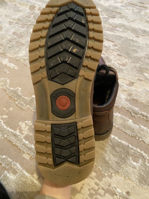 Продам зимні чоловічі ботинки Impress