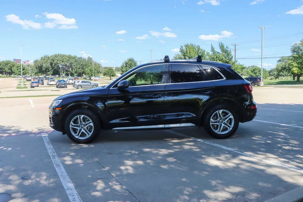 Audi Q5      2020