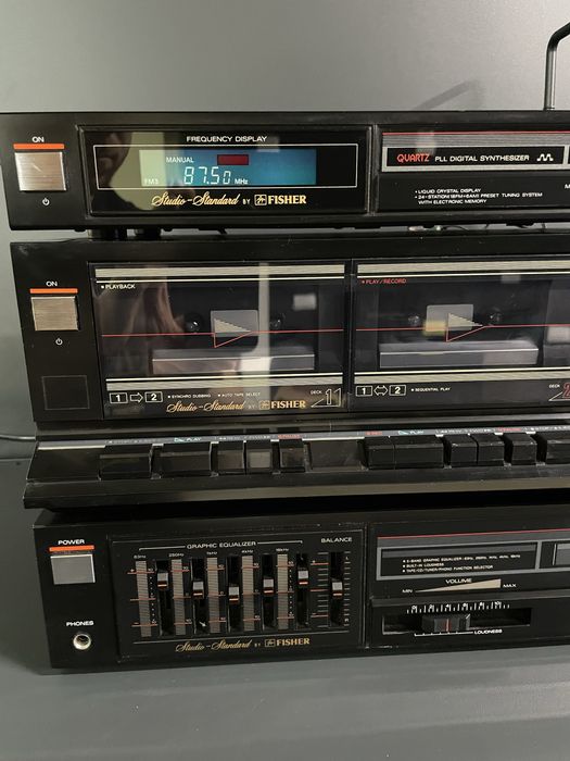 Тюнер  Fisher FM-226 + Дека CR-W223R + Підсилювач CA-223R.