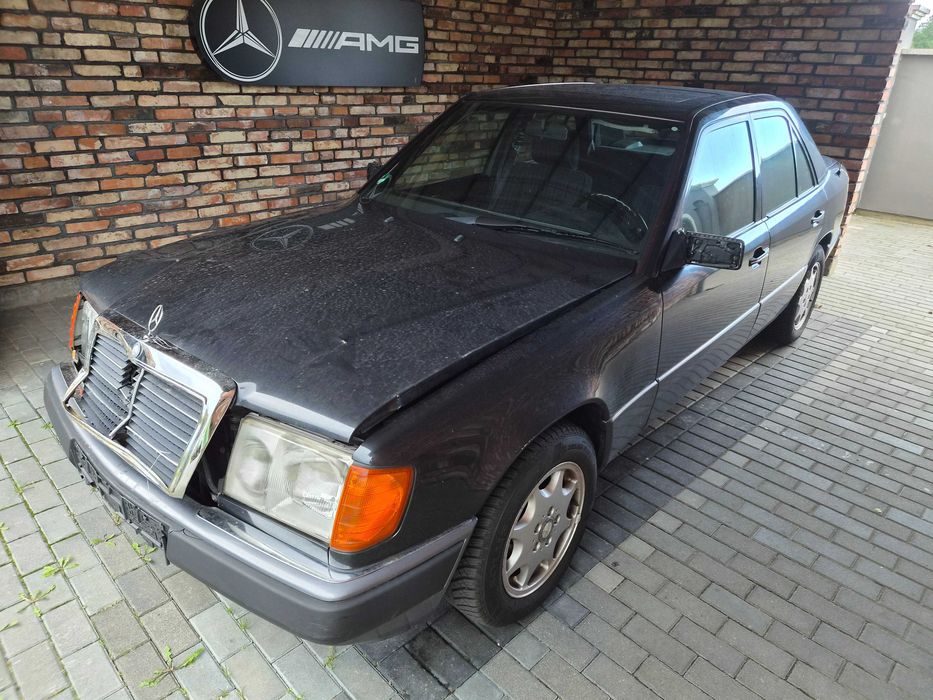 Mercedes-Benz W124