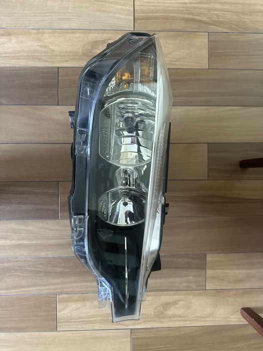 Lampa przednia prawa BMW F30 LCI Halogen h7 7365600