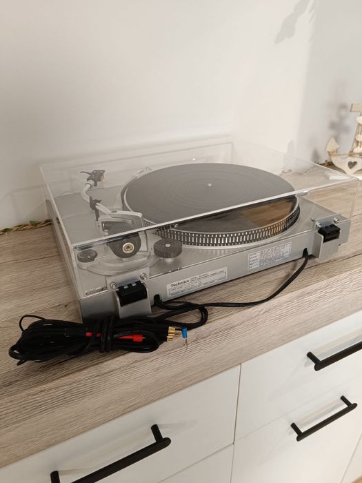 Gramofon Technics Quartz SL-5300