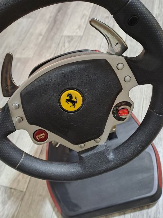 Гоночный руль Thrustmaster Ferrari Wireless GT Cockpit 430 Scuderia