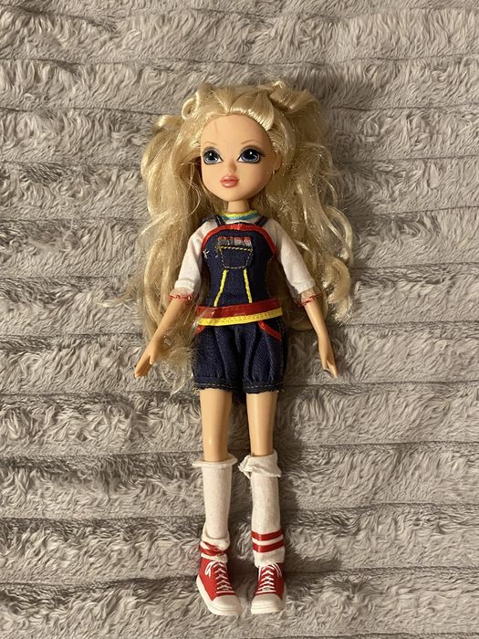 Moxie Girlz — Lalka “Po szkole”
