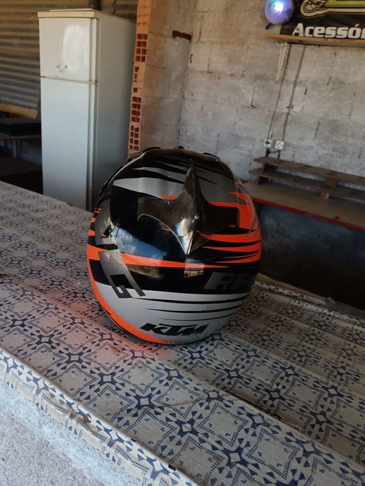 Vendo Capacete tamanho M