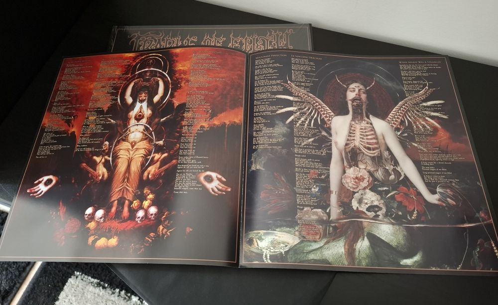 Cradle of Filth- the screaming of the Valkyries