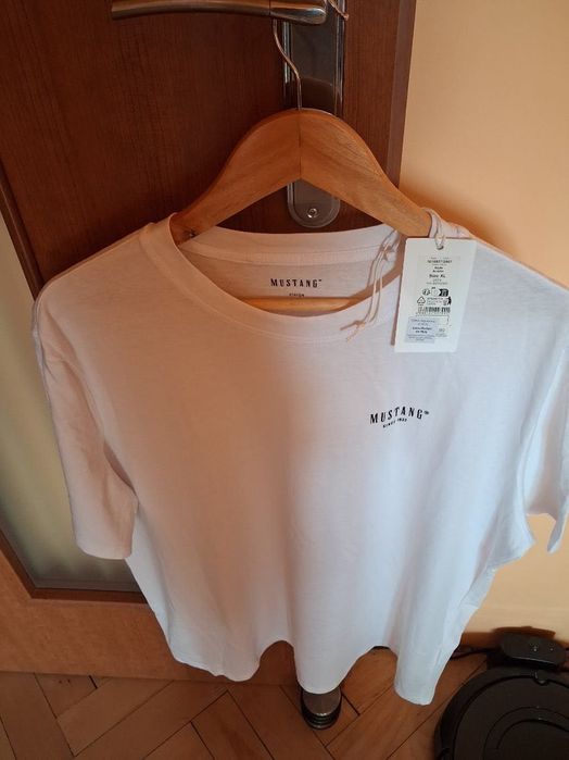 T-shirt męski biały, r. XL, marki Mustang