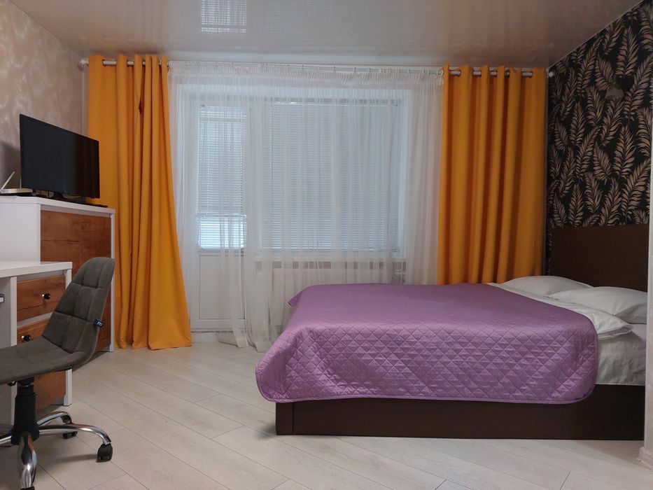 Дизайнерська  біля  Базиліку, (Автостанція)