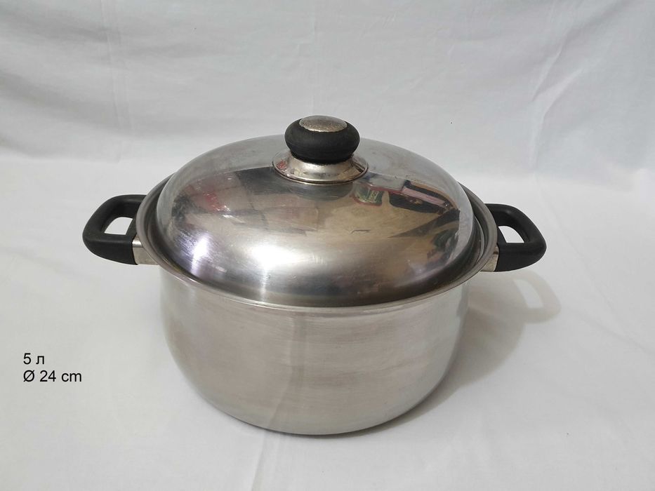 Кастрюля  из Германии  нержавейка FIRST на 5л Ø 24 cm.