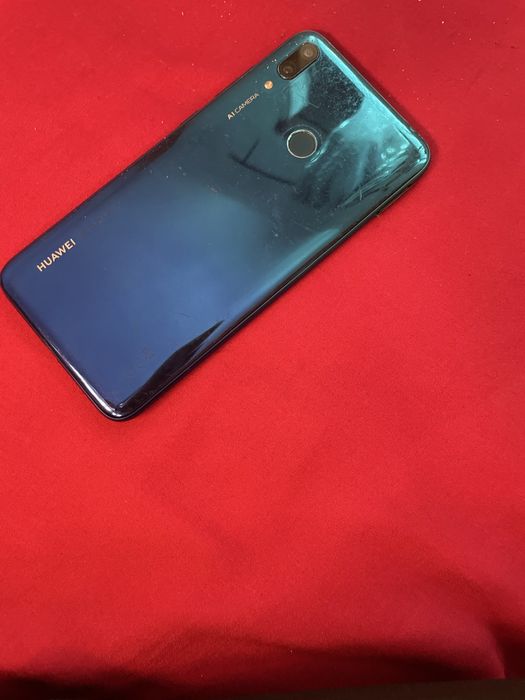 Huawei Y7 2019 em funcionamento excelente.