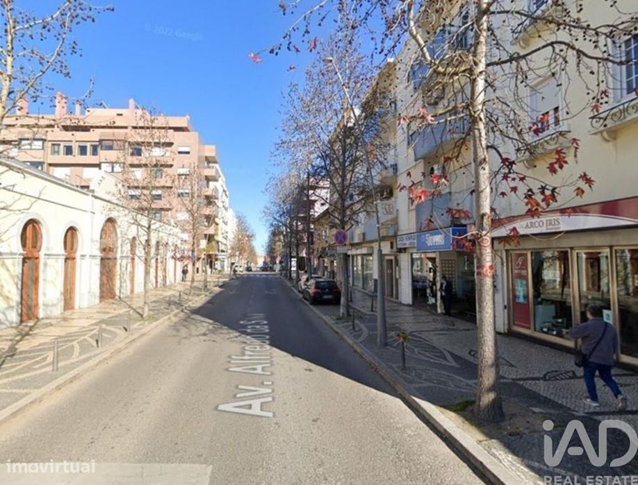 Prédio em Barreiro E Lavradio de 232,00 m2