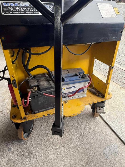 Porta-paletes Elétrico